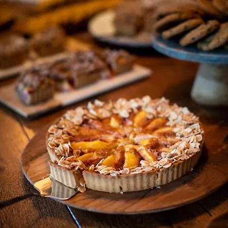 Bernadet Szálloda *