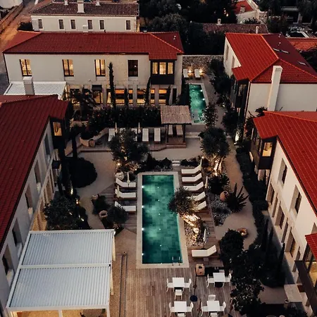 Bernadet Отель *