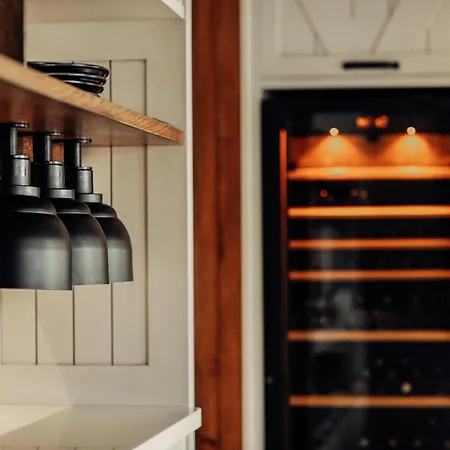 Bernadet Алачати